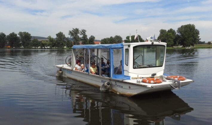 Výroba skútrů, housbótů a&nbsp;lodí
